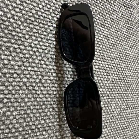 Anthropologie Matt and Nat Sunglasses - Picture 4 of 7